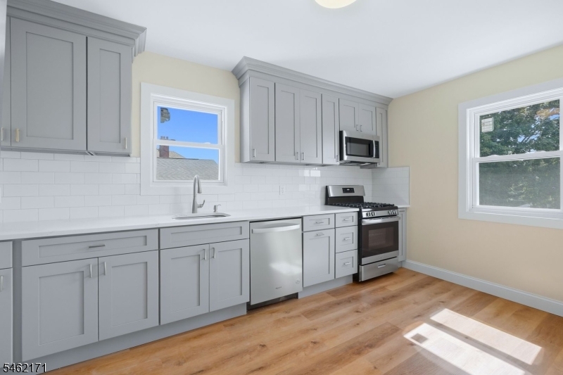 35 Rossmore Place Belleville NJ 07109