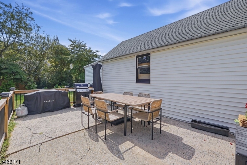 35 Rossmore Place Belleville NJ 07109