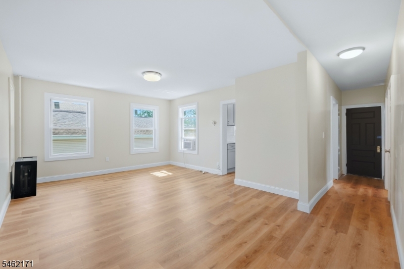 35 Rossmore Place Belleville NJ 07109