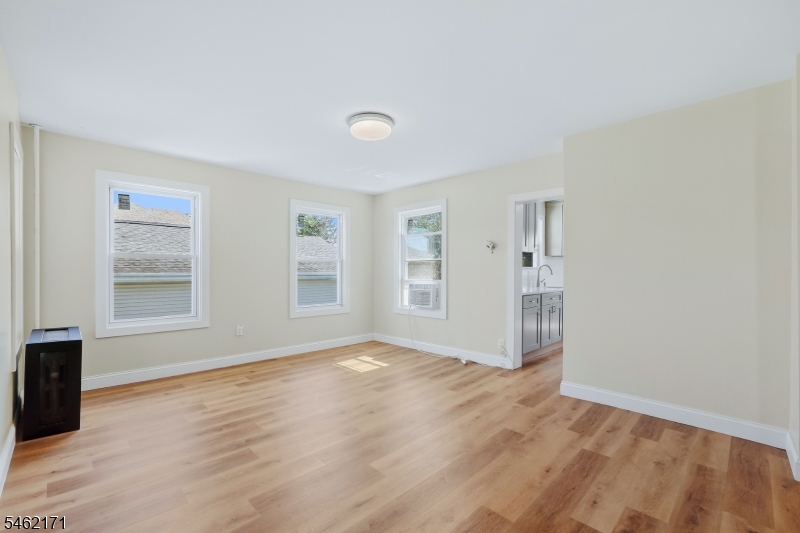35 Rossmore Place Belleville NJ 07109