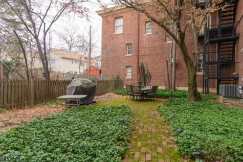 11 Montague Place Montclair NJ 07042