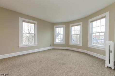 11 Montague Place Montclair NJ 07042