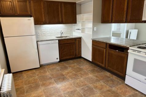 11 Montague Place Montclair NJ 07042