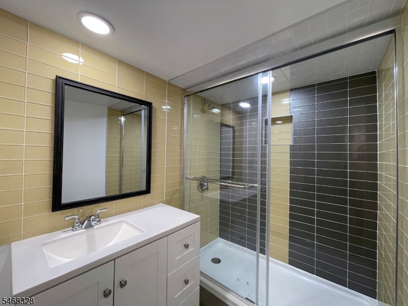 59 Trinity Street Newton NJ 07860