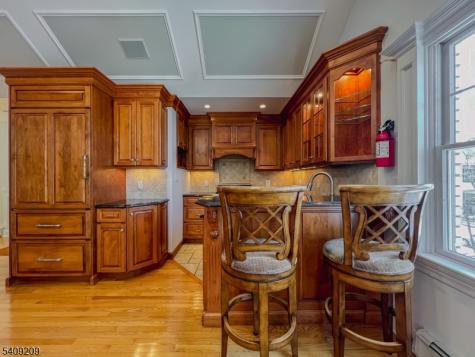 91 Cutler Street Clifton NJ 07011