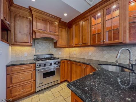 91 Cutler Street Clifton NJ 07011