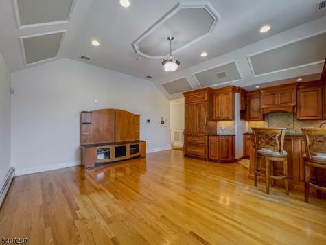 91 Cutler Street Clifton NJ 07011