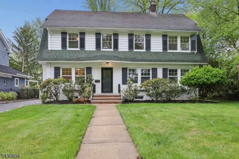 190 Fernwood Avenue Montclair NJ 07043