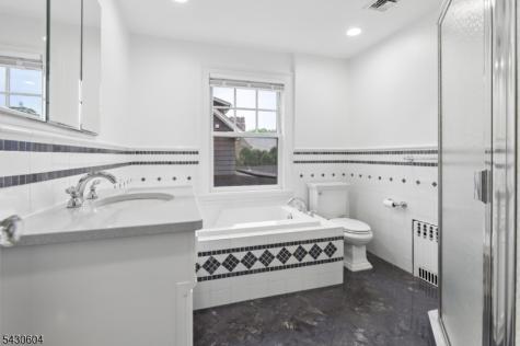 190 Fernwood Avenue Montclair NJ 07043
