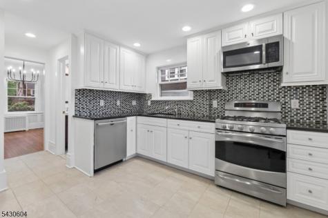 190 Fernwood Avenue Montclair NJ 07043