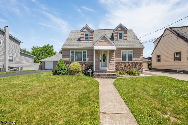 203 Charlton Avenue Lodi NJ 07644