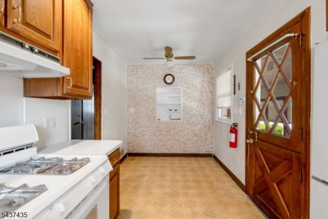 203 Charlton Avenue Lodi NJ 07644