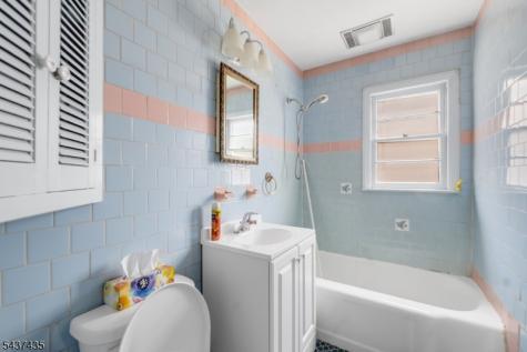 203 Charlton Avenue Lodi NJ 07644