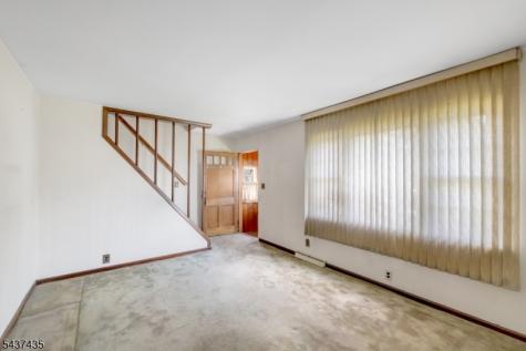 203 Charlton Avenue Lodi NJ 07644