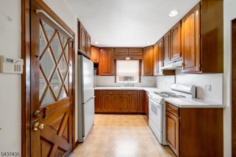203 Charlton Avenue Lodi NJ 07644