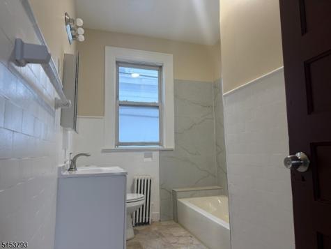 84 Arsdale Terrace East Orange NJ 07018