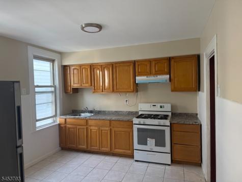 84 Arsdale Terrace East Orange NJ 07018