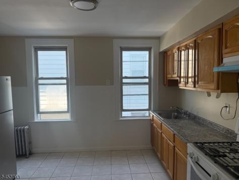 84 Arsdale Terrace East Orange NJ 07018