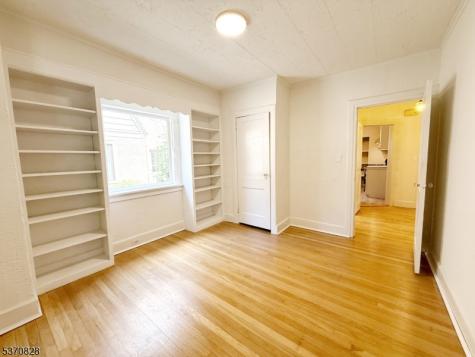 168 Washington Place Ridgewood Village NJ 07450