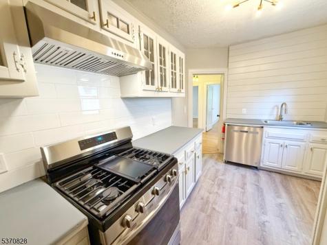 168 Washington Place Ridgewood Village NJ 07450