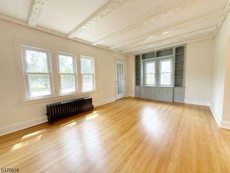 168 Washington Place Ridgewood Village NJ 07450