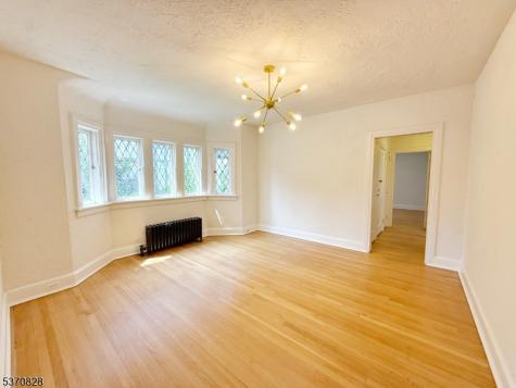 168 Washington Place Ridgewood Village NJ 07450