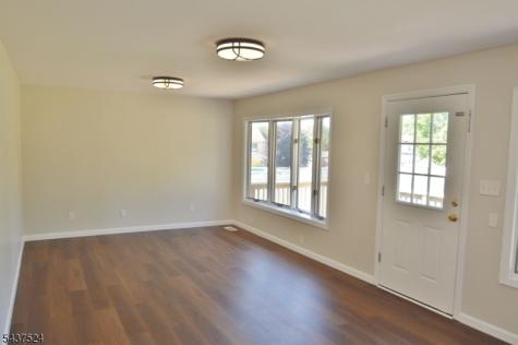 35 Troy Road East Hanover NJ 07936