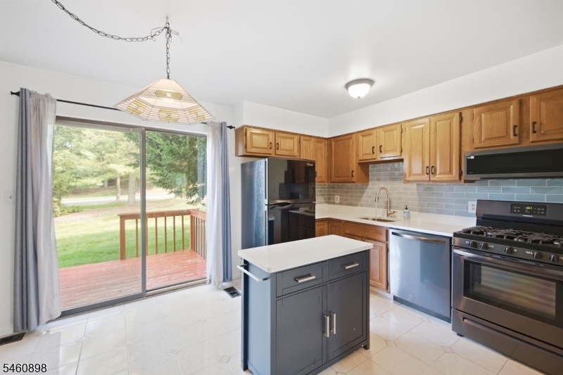 126 Locust Court Raritan NJ 08822