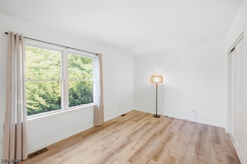 126 Locust Court Raritan NJ 08822