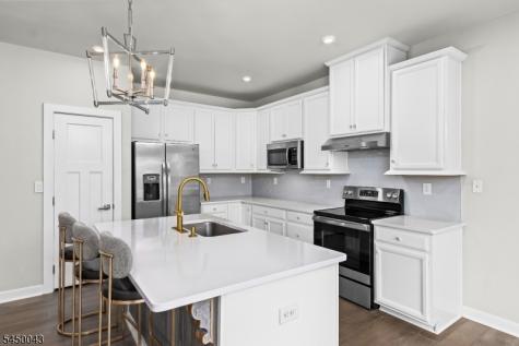 18 Mountain View Lane Mansfield NJ 07865