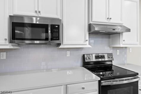 18 Mountain View Lane Mansfield NJ 07865