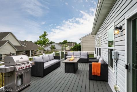 18 Mountain View Lane Mansfield NJ 07865