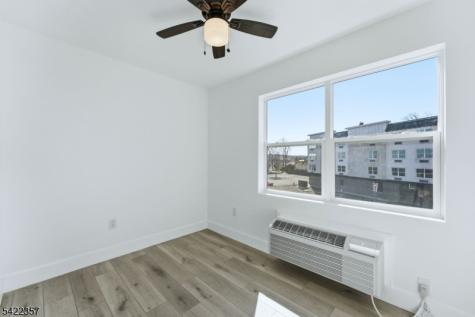 95 Shepherds Lane Totowa NJ 07512