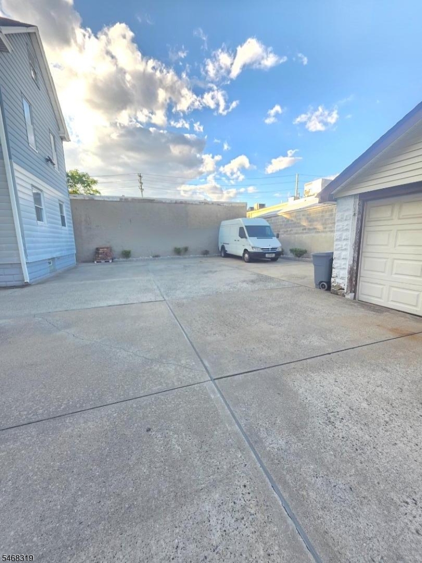 945 Meredith Avenue Elizabeth NJ 07202
