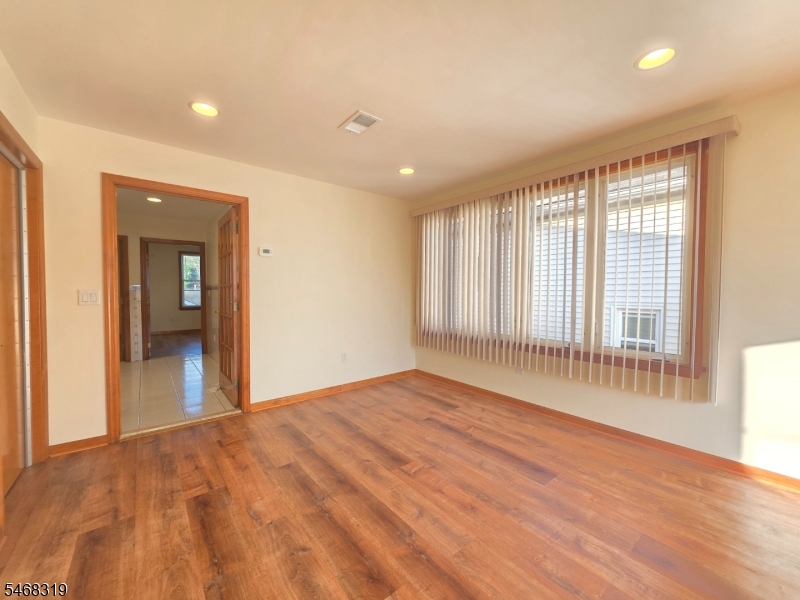 945 Meredith Avenue Elizabeth NJ 07202