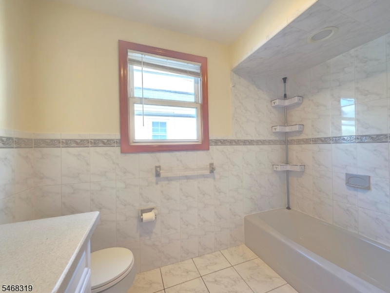 945 Meredith Avenue Elizabeth NJ 07202