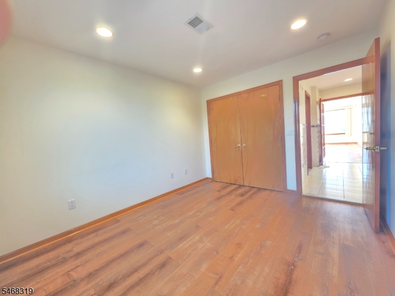 945 Meredith Avenue Elizabeth NJ 07202