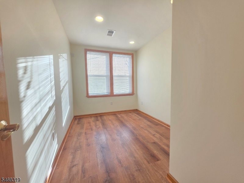 945 Meredith Avenue Elizabeth NJ 07202