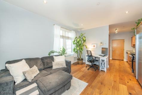 276 Chestnut Street Nutley NJ 07110