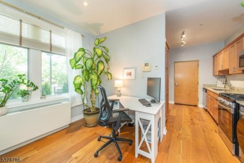276 Chestnut Street Nutley NJ 07110