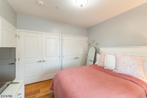 276 Chestnut Street Nutley NJ 07110