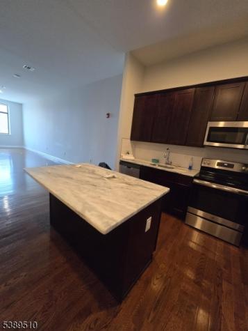274 Lafayette Street Newark NJ 07105