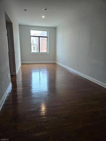 274 Lafayette Street Newark NJ 07105