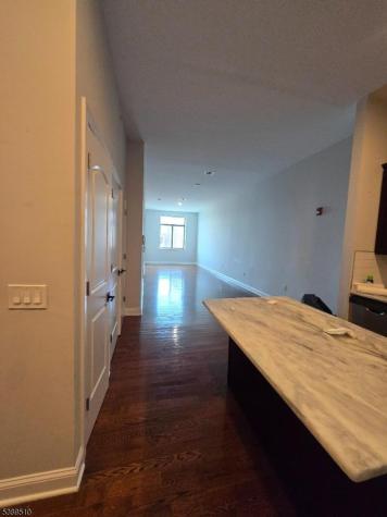 274 Lafayette Street Newark NJ 07105