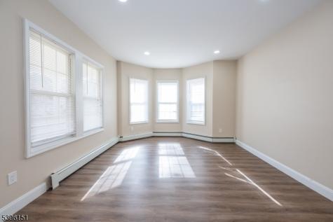 238 Van Avenue Pompton Lakes NJ 07442
