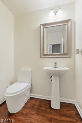 302 Rotando Way Morris Plains NJ 07950