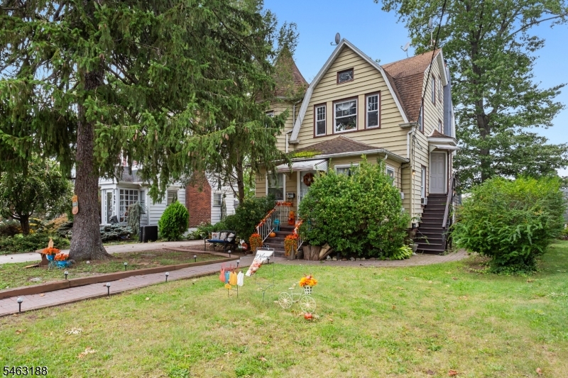 298 Carmita Avenue Rutherford NJ 07070