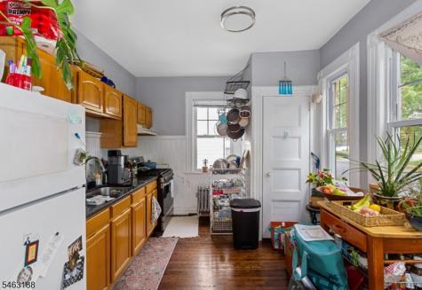 298 Carmita Avenue Rutherford NJ 07070