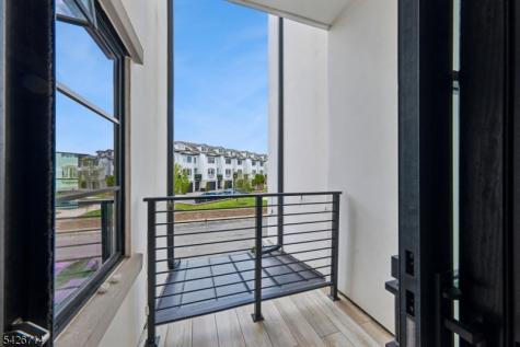 5 Harbor Front Terrace Elizabeth NJ 07206