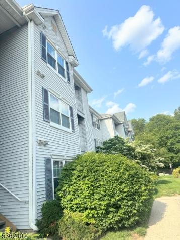 214 Stratford Place Bridgewater NJ 08805
